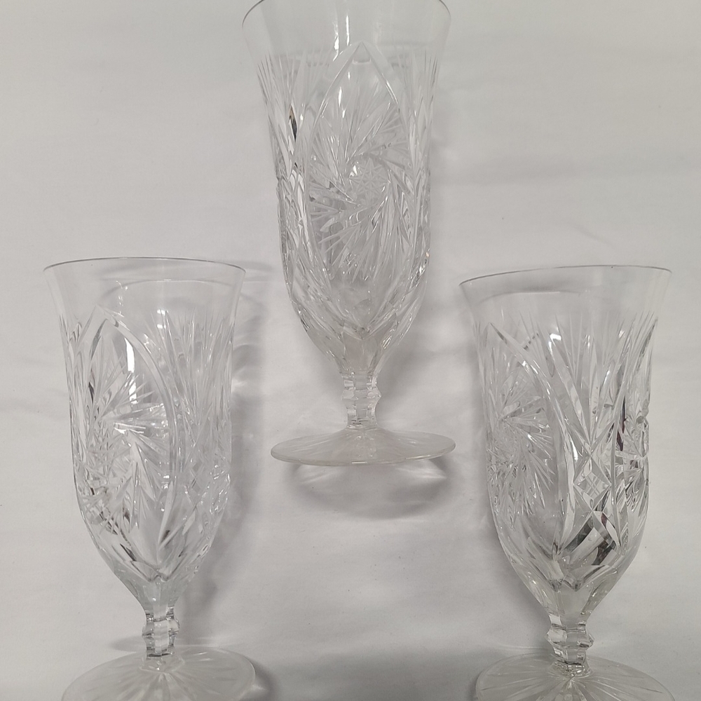Elegant Crystal Glass Set